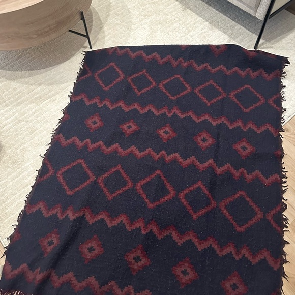 Aritzia Burgundy and Black Geometric Throw Blanket - Picture 2 of 2